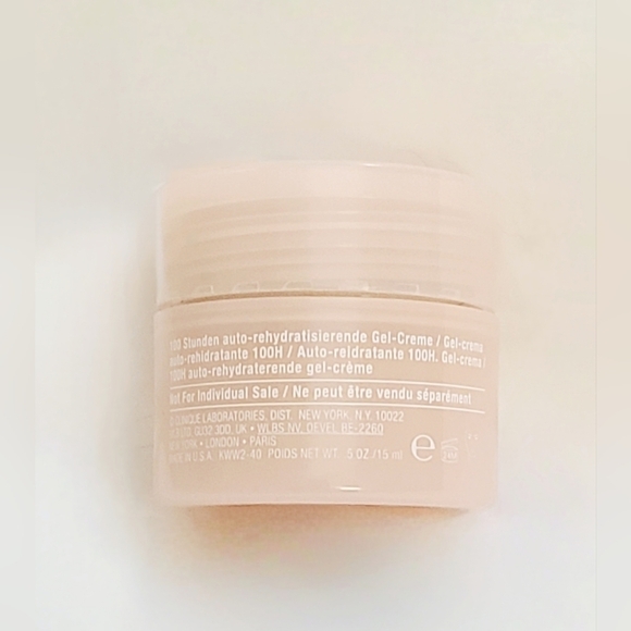 Clinique Must-haves in Kate Spade Bag - Picture 5 of 8